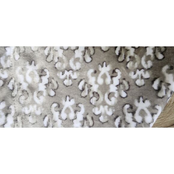 Kirkland Super Soft Damask Luxe Plush 60" X 50" Blanket Throws Gray/White - Picture 4 of 4